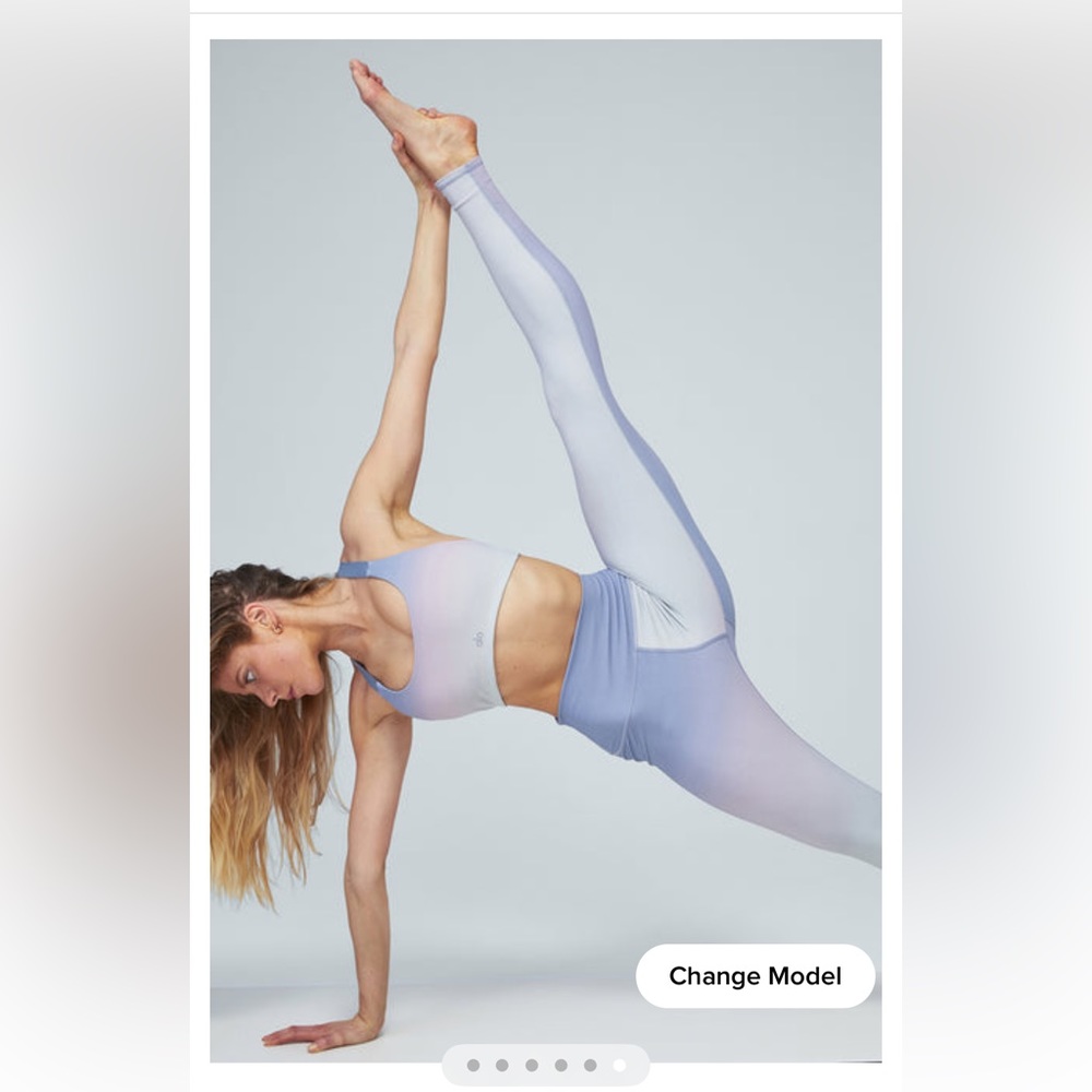 Alo yoga bra and pant set